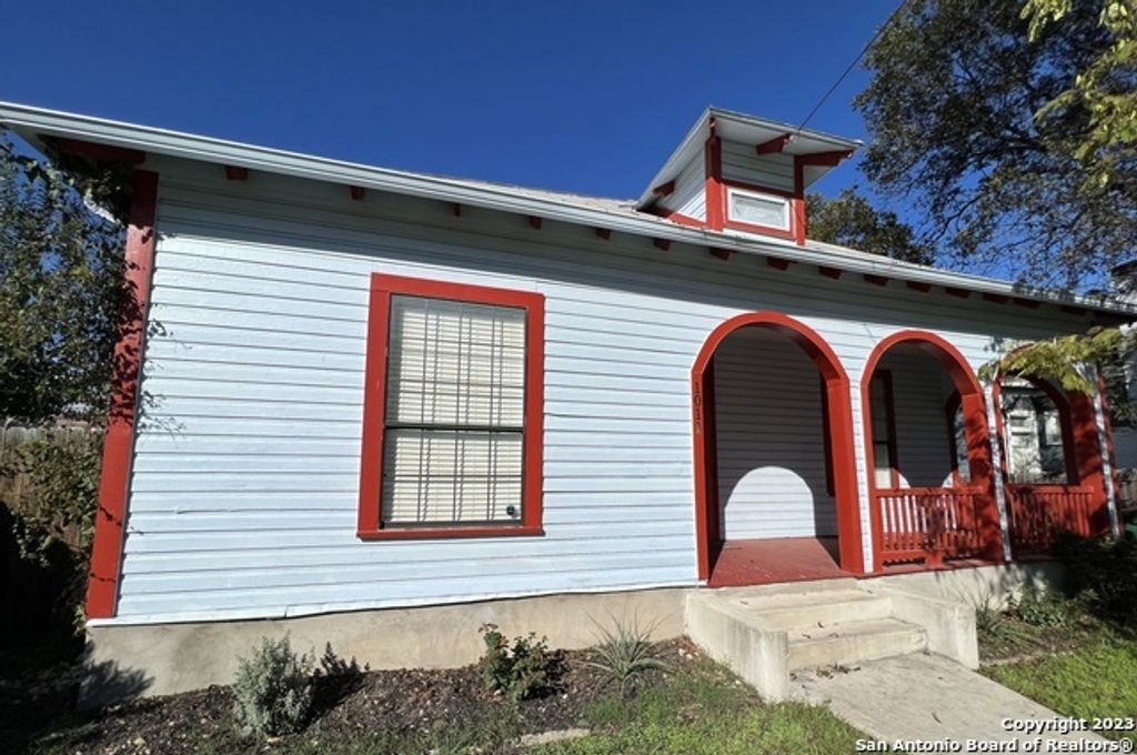 1011 Dawson St, San Antonio