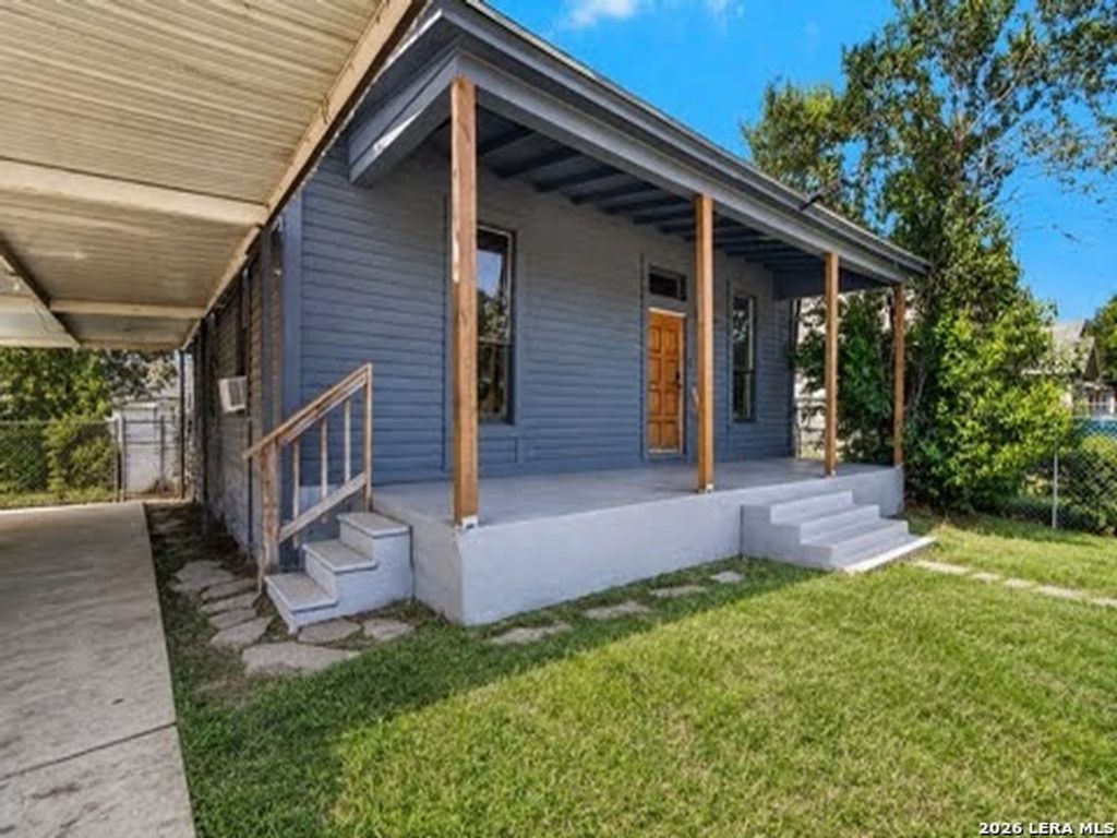 2106 Saunders B, San Antonio