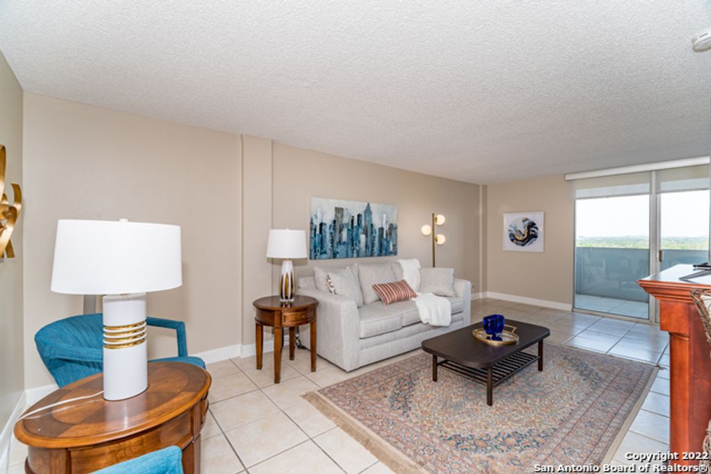 7039 San Pedro Avenue 912, San Antonio