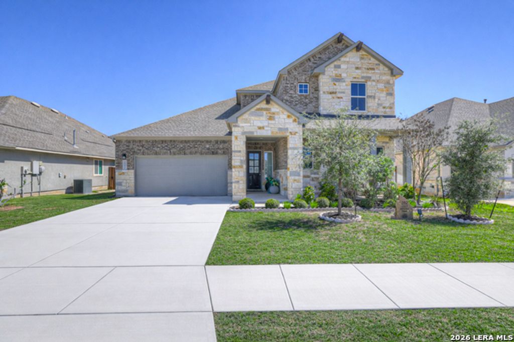 382 Nightshade Trl, New Braunfels