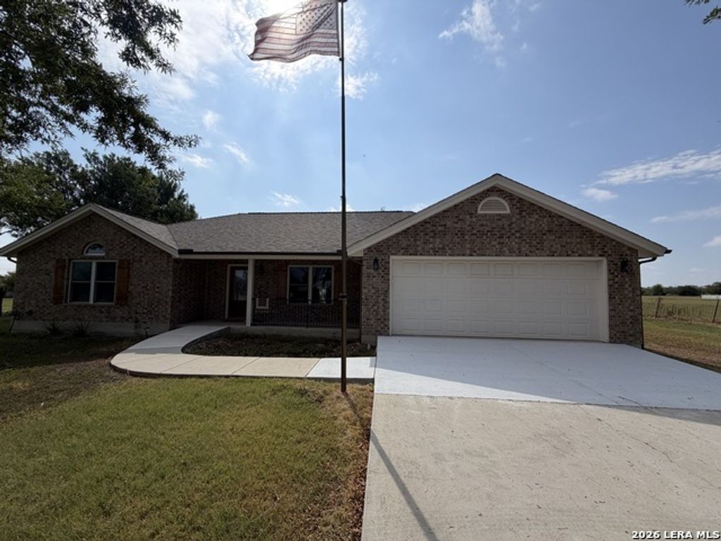 433 W Klein Road, New Braunfels