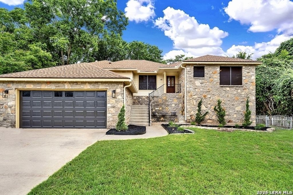 48 River Oak Dr, Seguin