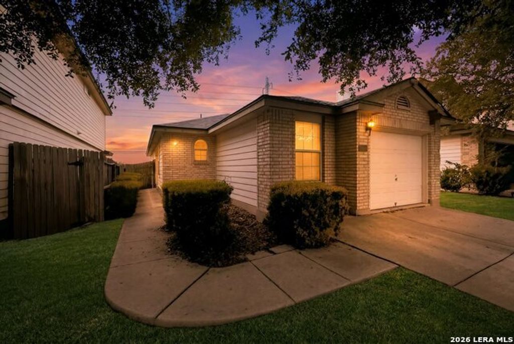 6918 Sandy Point Drive, San Antonio