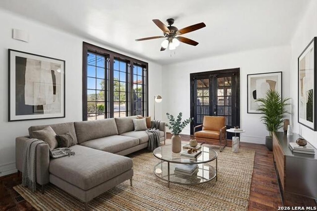162 Davis Court A, San Antonio