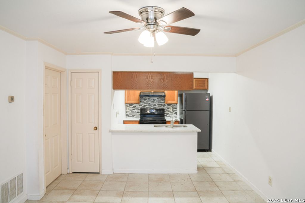 11610 Vance Jackson 987, San Antonio