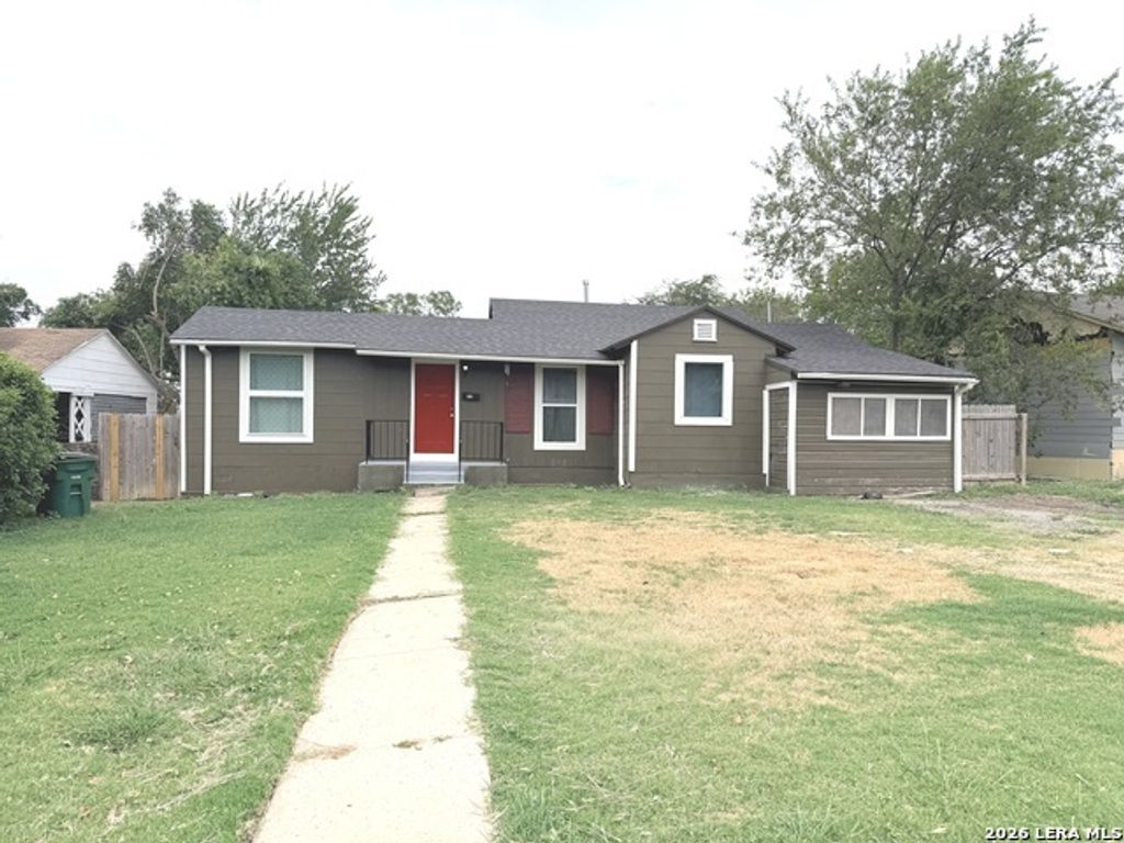 806 Lee Hall, San Antonio