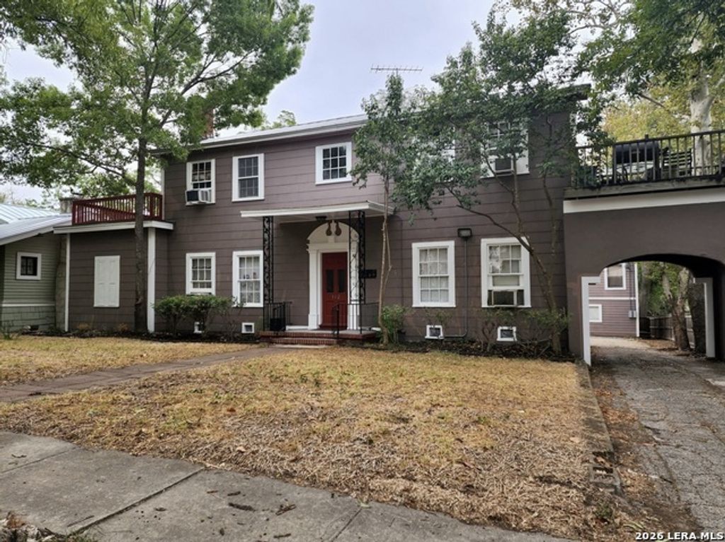 312 Brahan Blvd 3, San Antonio