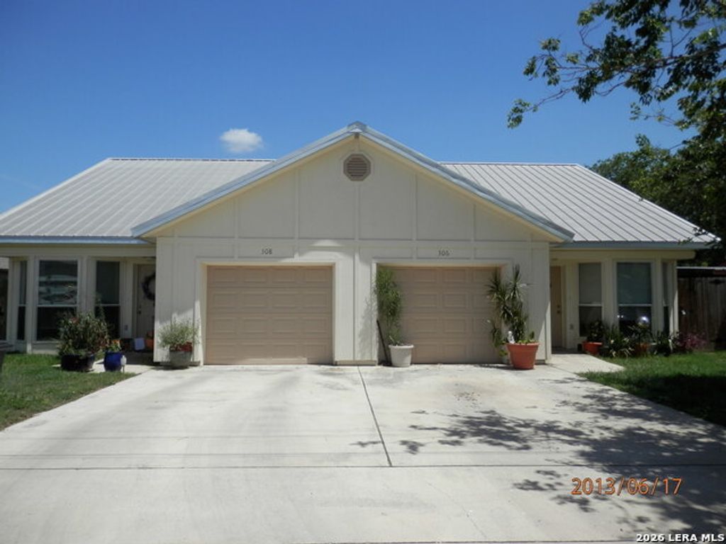 306 Oelkers Drive, New Braunfels