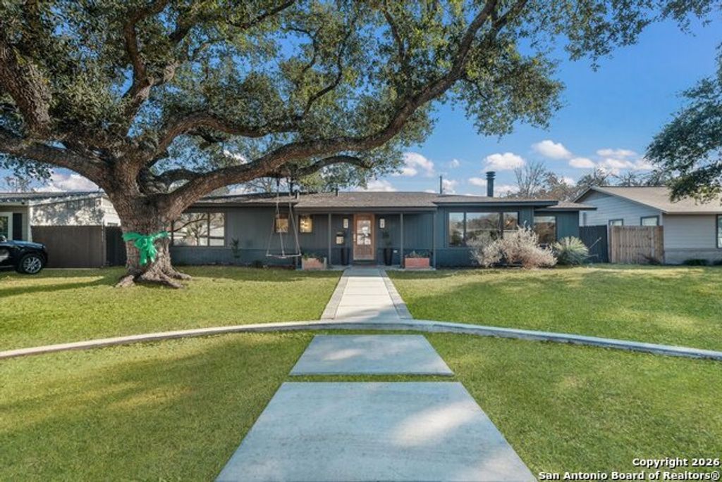 130 Brees Boulevard, San Antonio