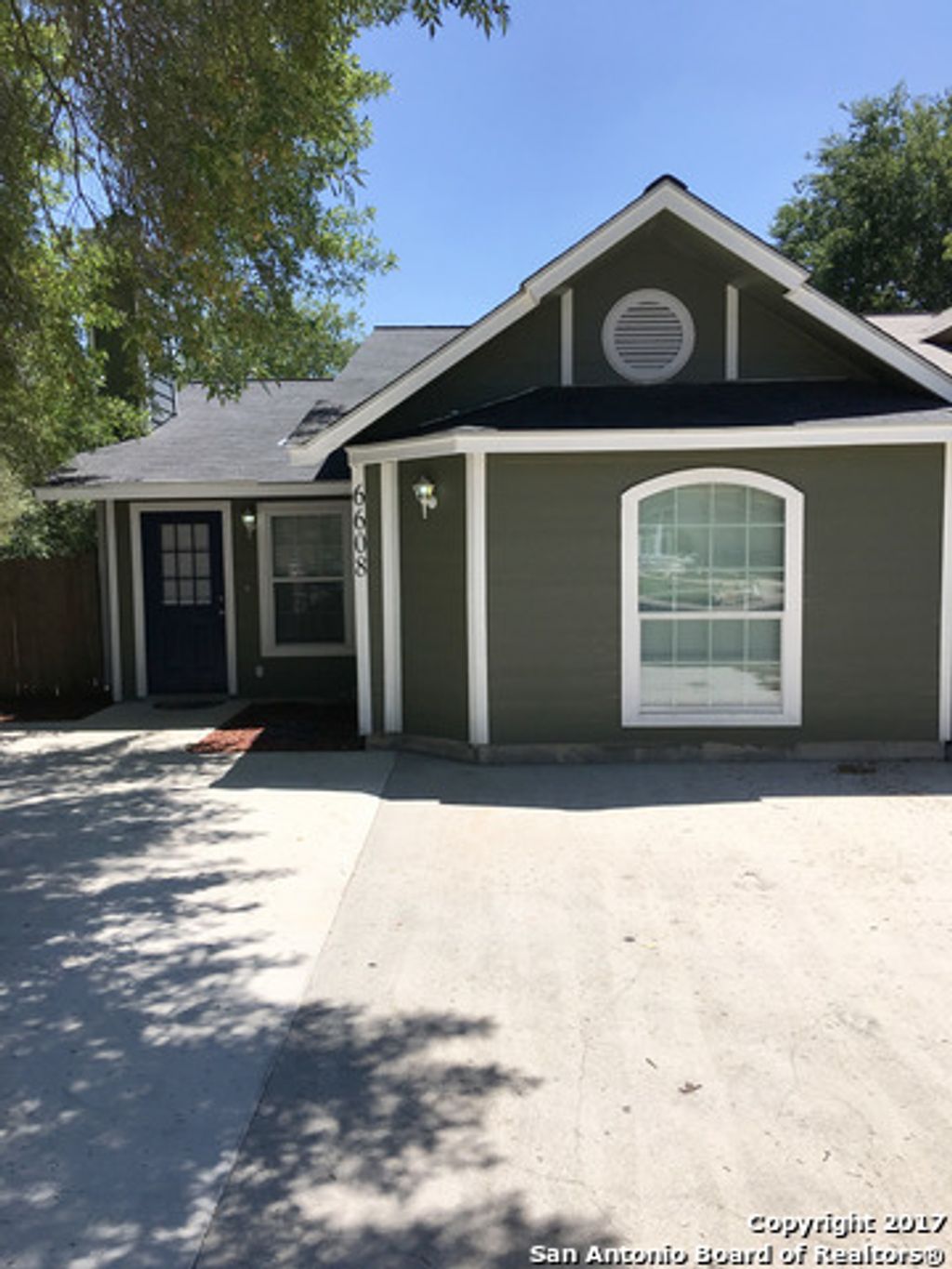 6608 Pebble Spring Drive, San Antonio