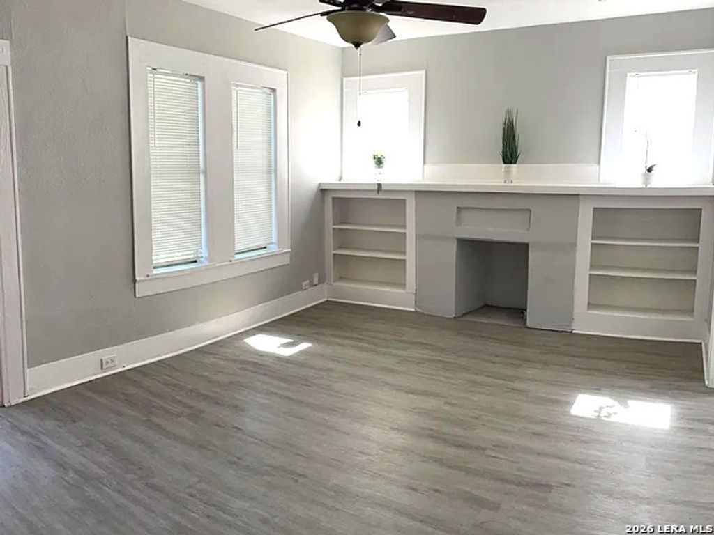 433 W Rosewood Ave 1, San Antonio