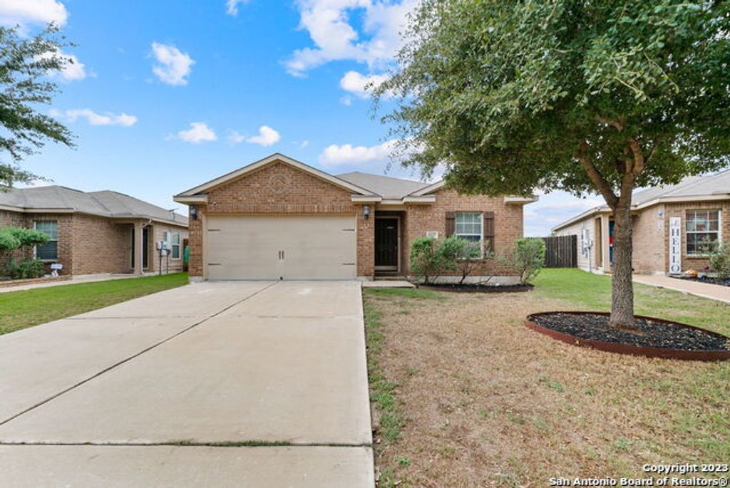 6643 Luckey Tree, San Antonio
