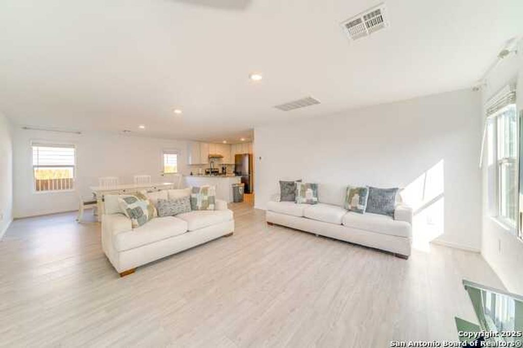 14809 Saw Mill, San Antonio