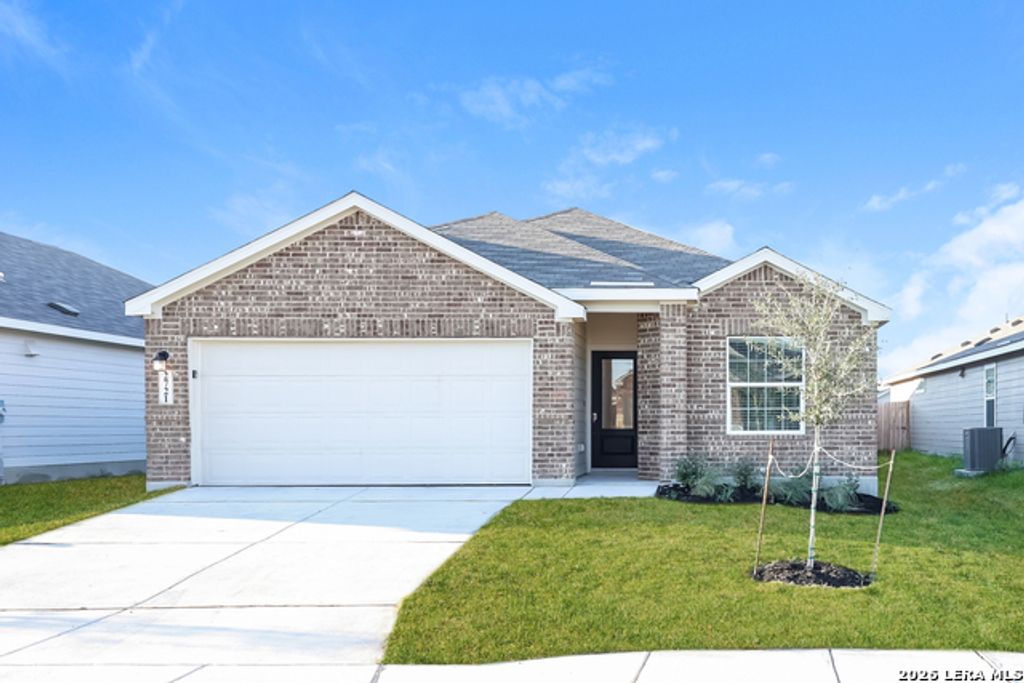 2721 La Mundial, Seguin