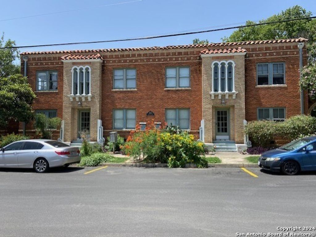 323 Carleton Ct 6, San Antonio