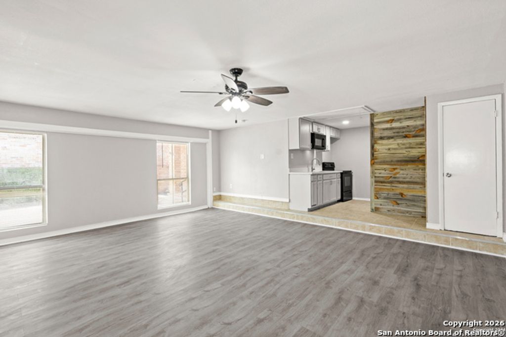 5834 Winding Ridge 1, Windcrest