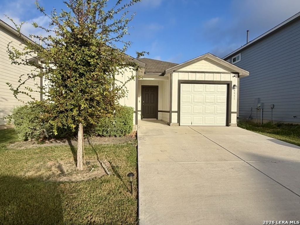 9951 Spotted Rose, San Antonio