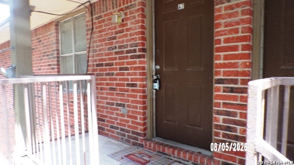 1703 S Washington A7, Beeville