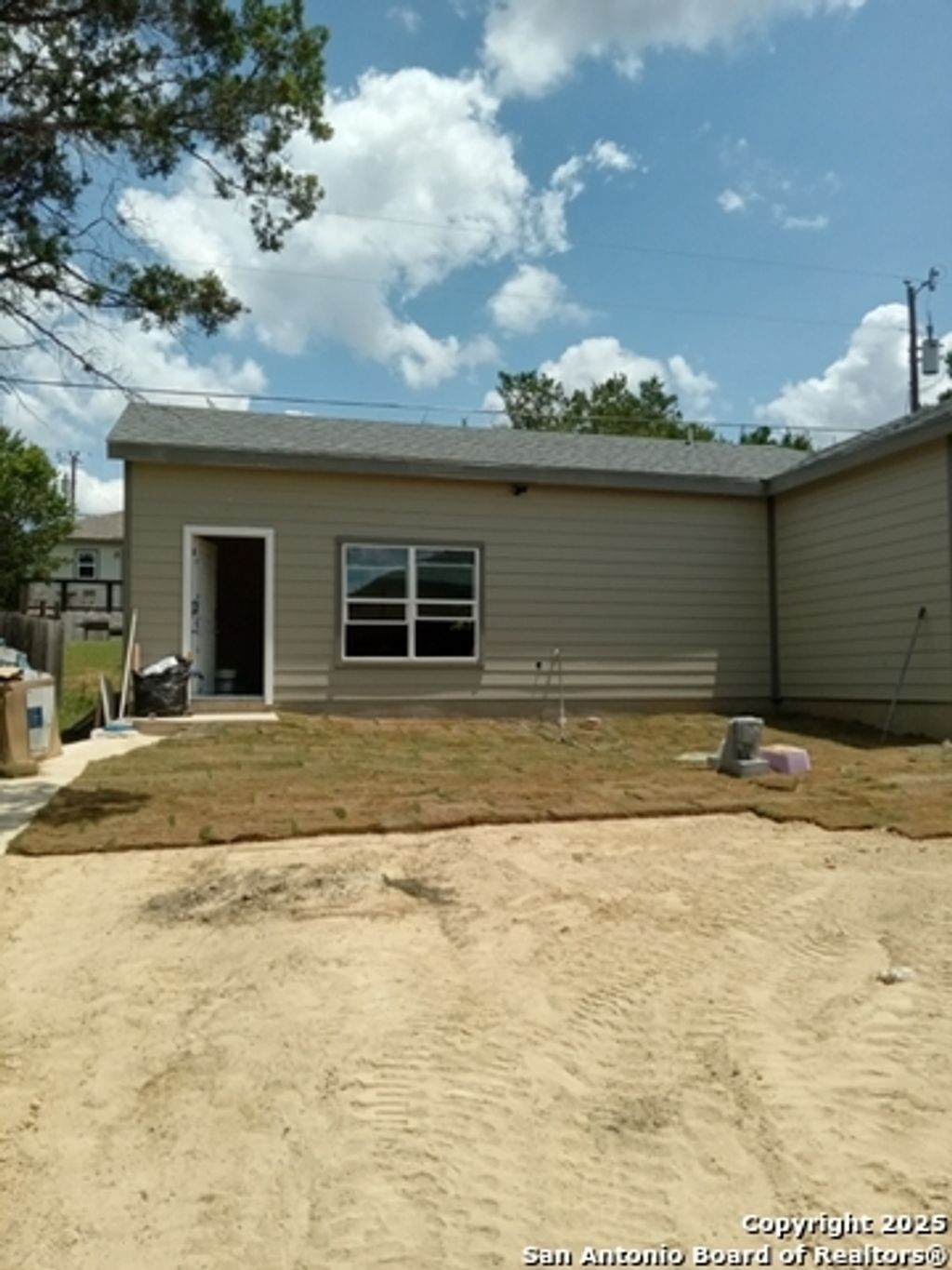 324 Ridgerock Dr 2, Canyon Lake