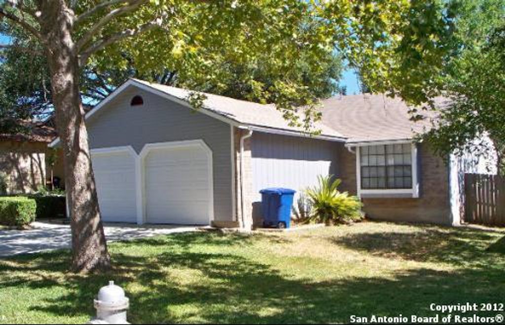 8038 Misty Cyn, San Antonio