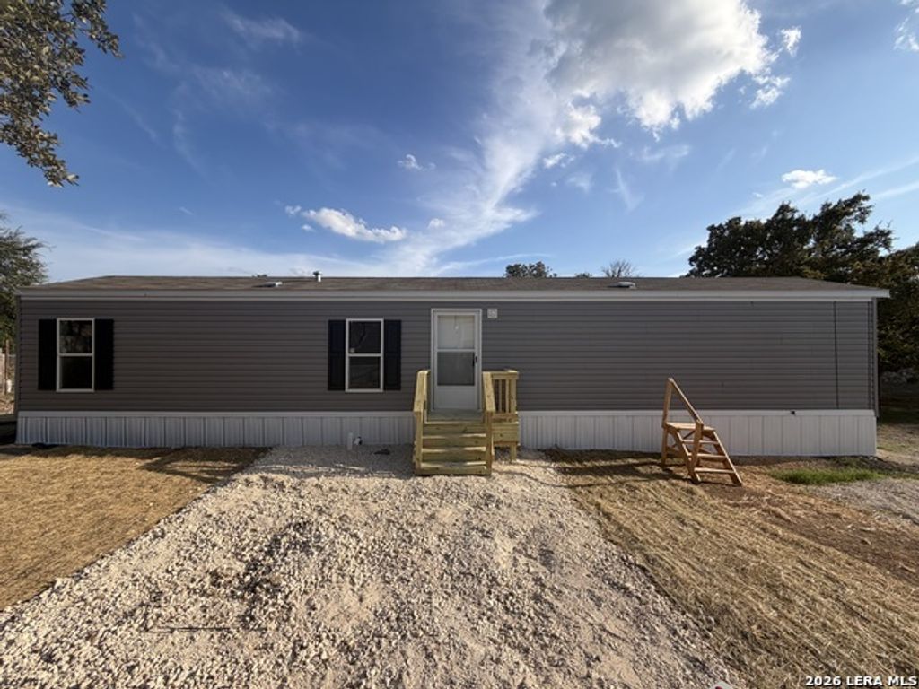 583 Lone Shadow B, Spring Branch
