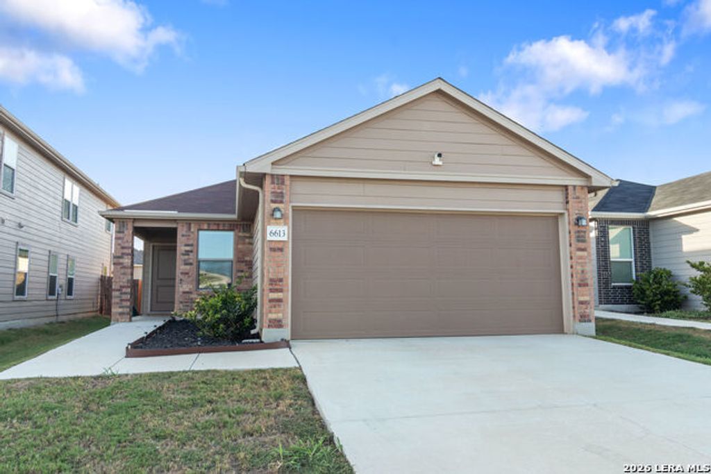 6613 Willow Landing, Converse