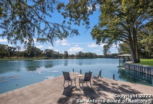 8949 S State Highway 123, Seguin