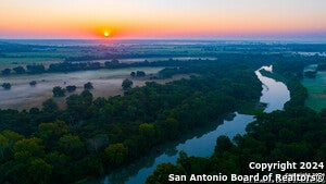 577 Highway 71, Smithville