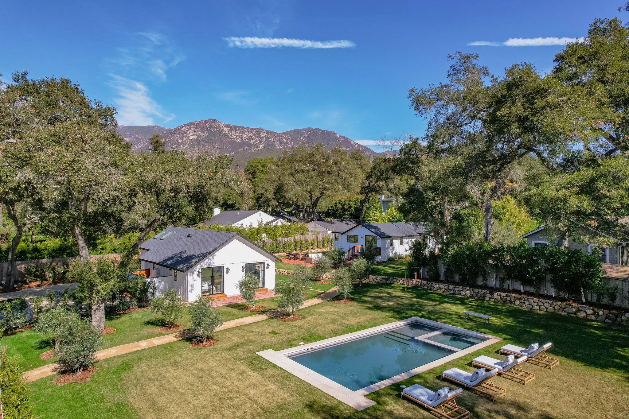 Photo of Listing #25-634