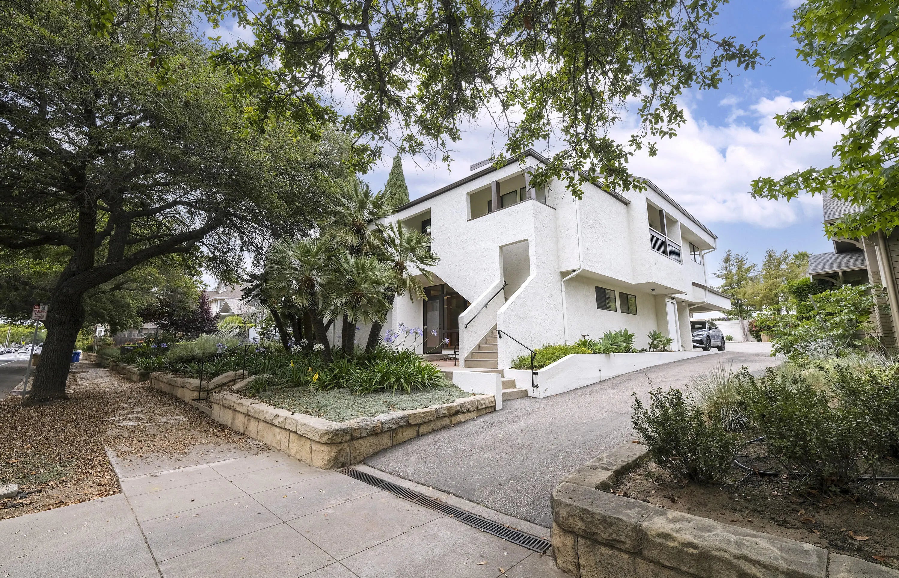 Photo of Listing #25-1943