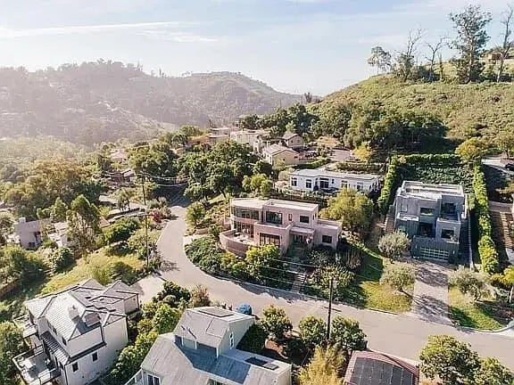 Photo of Listing #25-3023