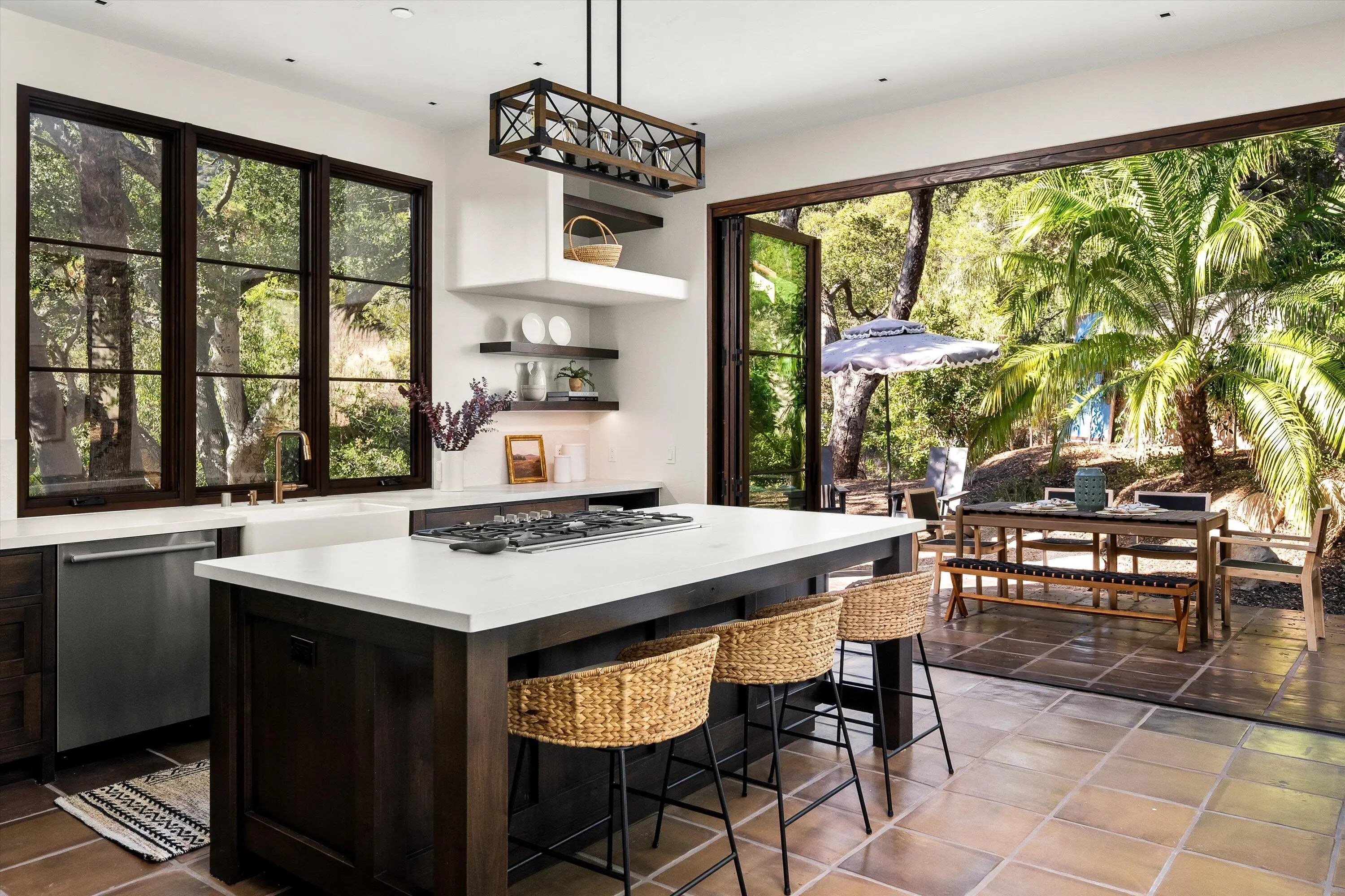 Photo of Listing #25-3200