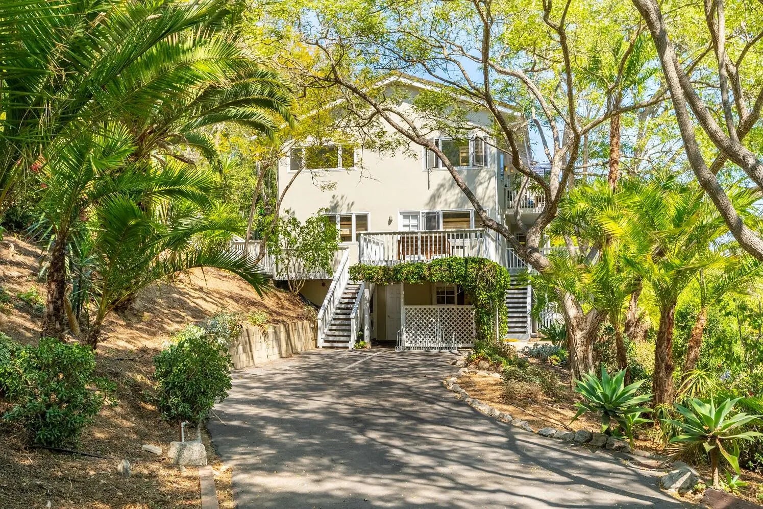 Photo of Listing #25-3158