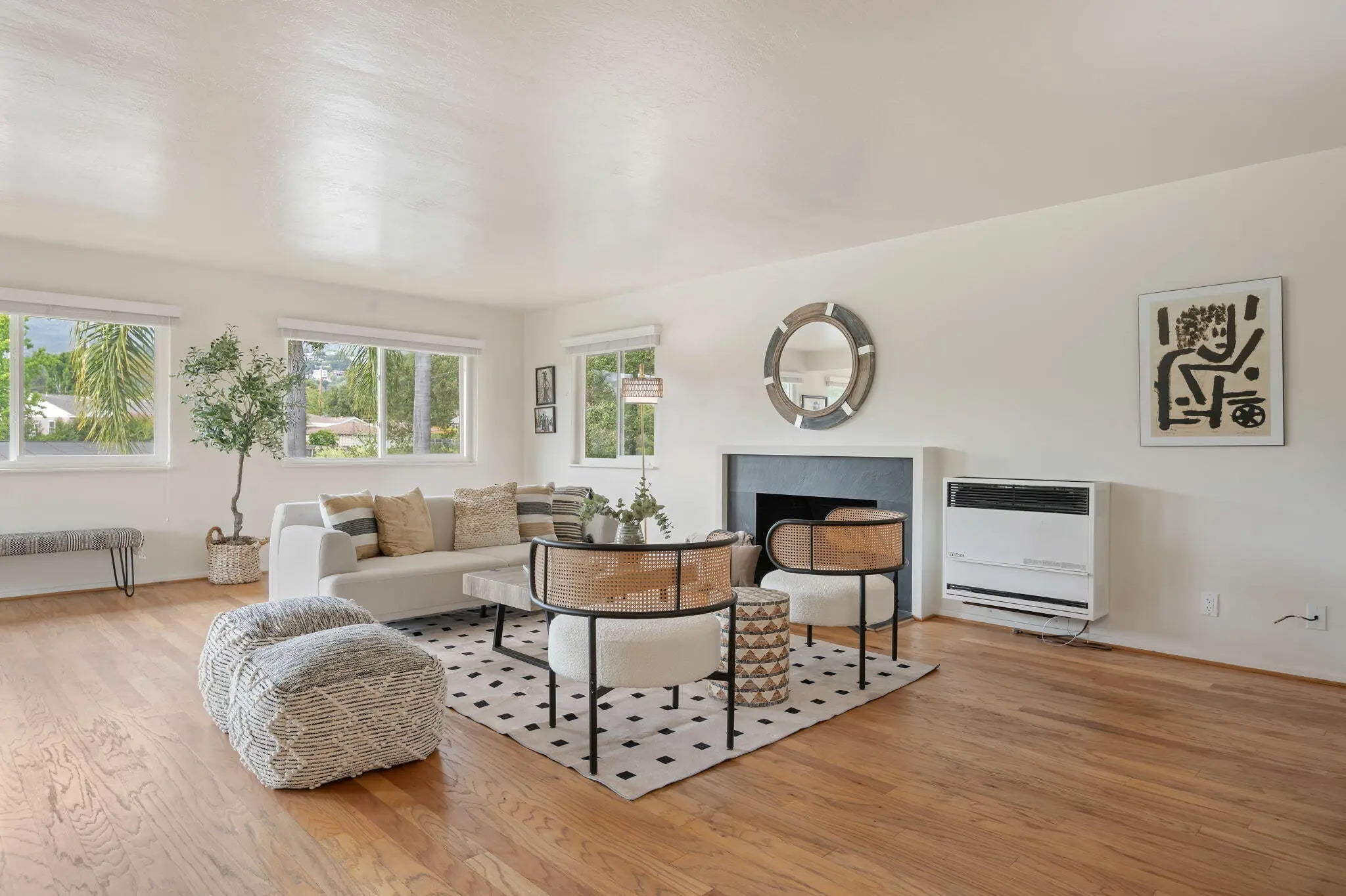 Photo of Listing #25-3243