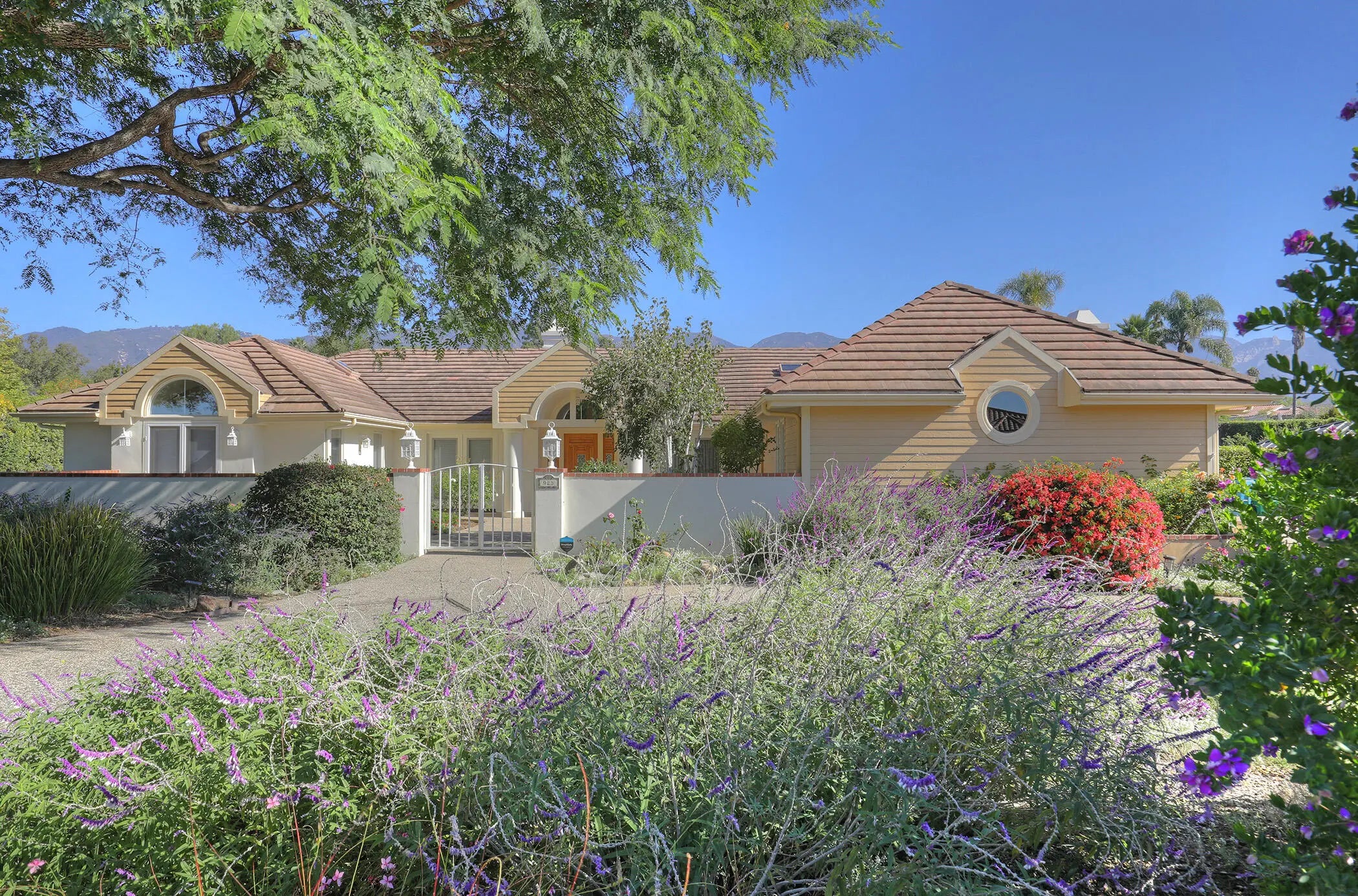 Photo of Listing #25-3740