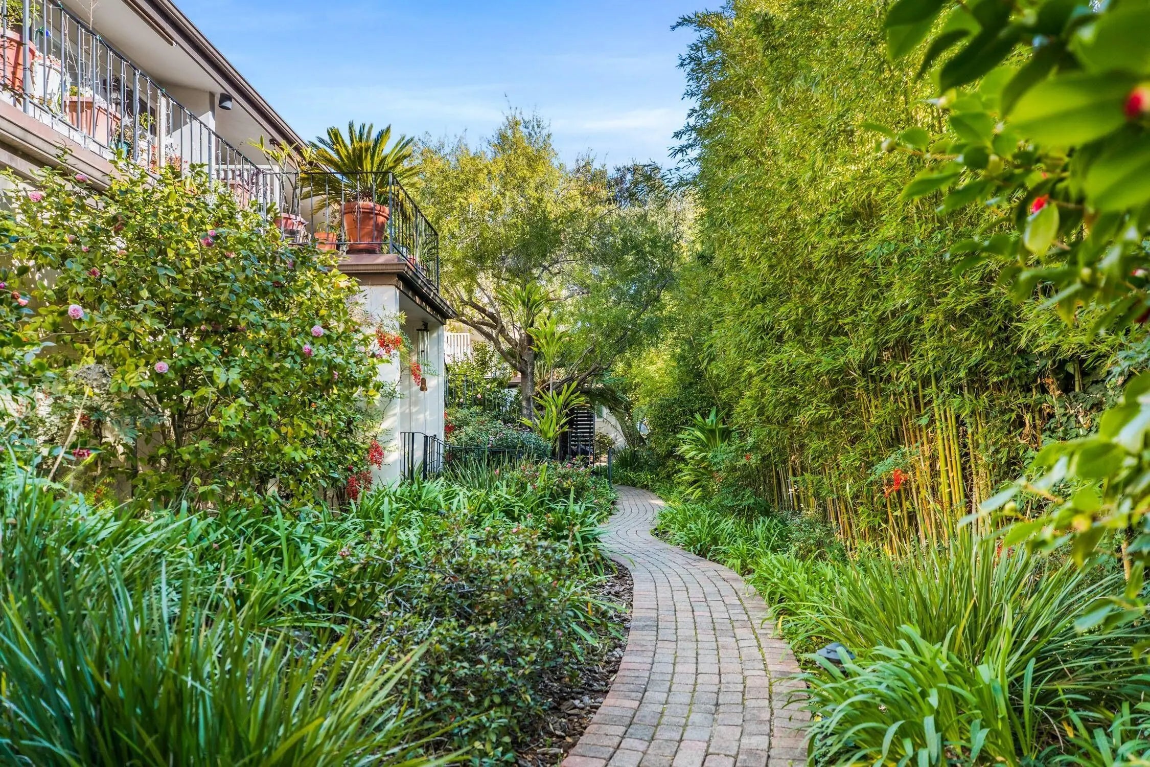 Photo of Listing #25-3939