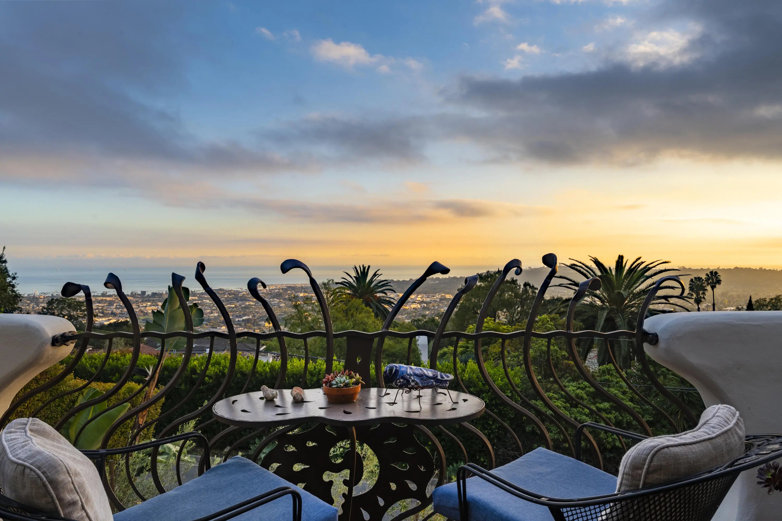 Photo of Listing #26-302