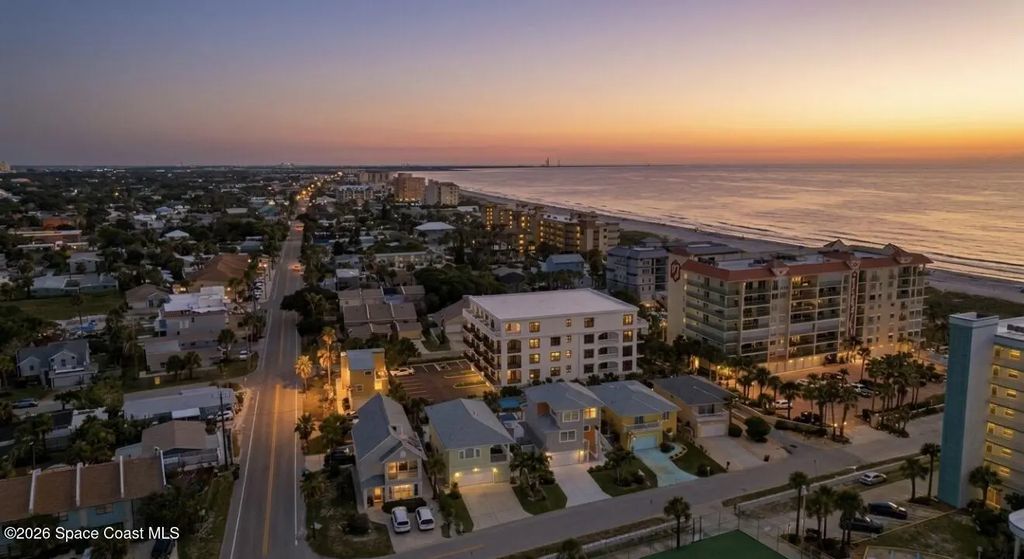 327 Wilson Avenue 402, Cocoa Beach