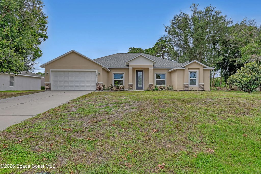 1366 Tarleton Street Se, Palm Bay