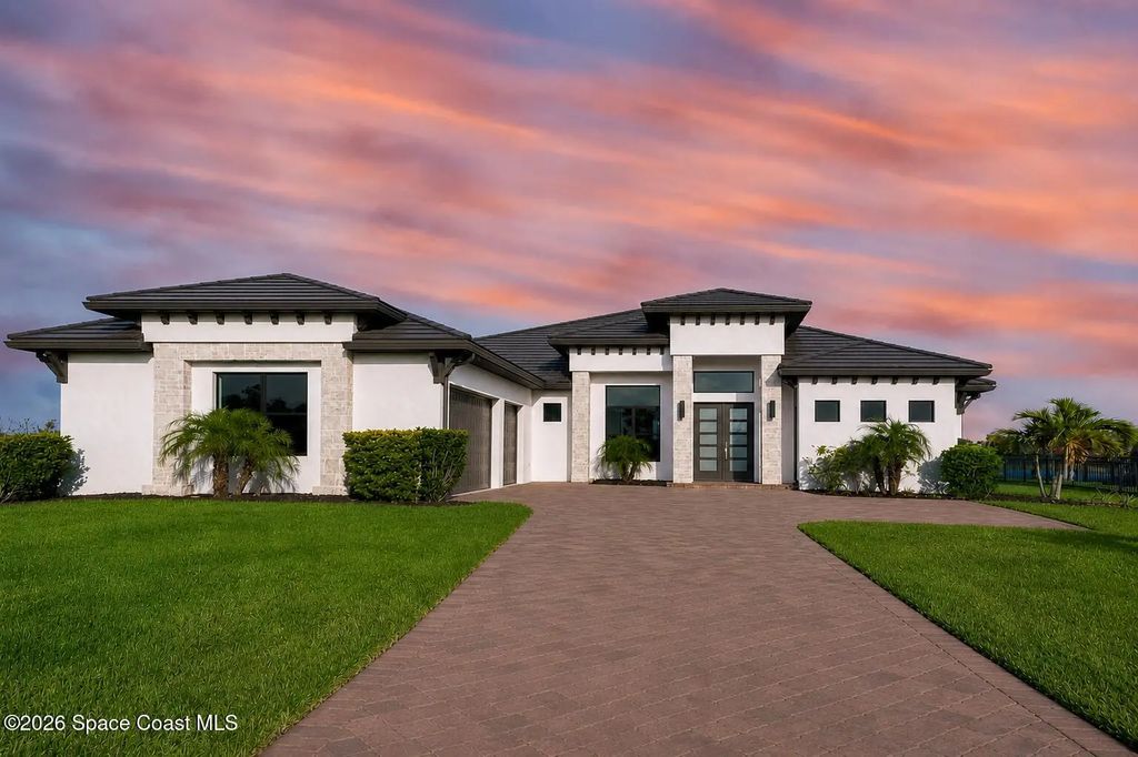 1626 Gracewood Drive, Melbourne