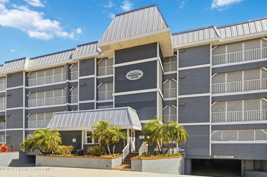 905 N Harbor City Boulevard 204, Melbourne