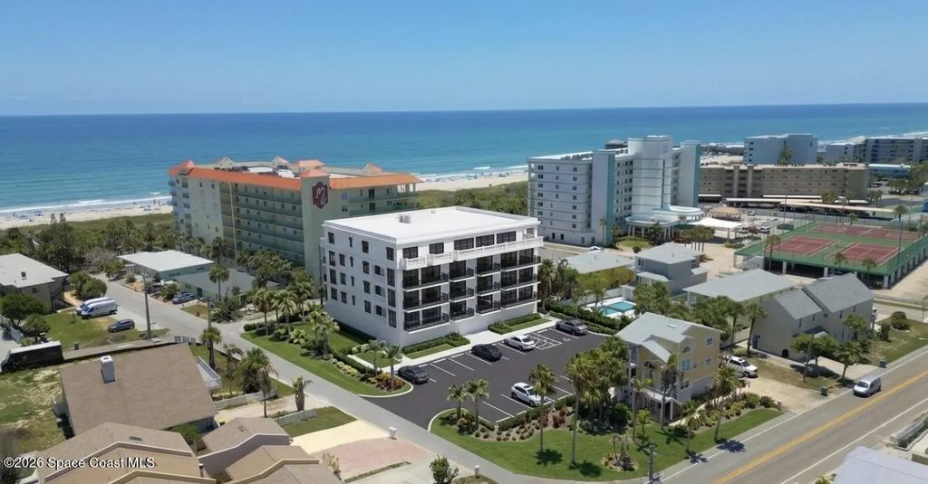 327 Wilson Avenue 304, Cocoa Beach