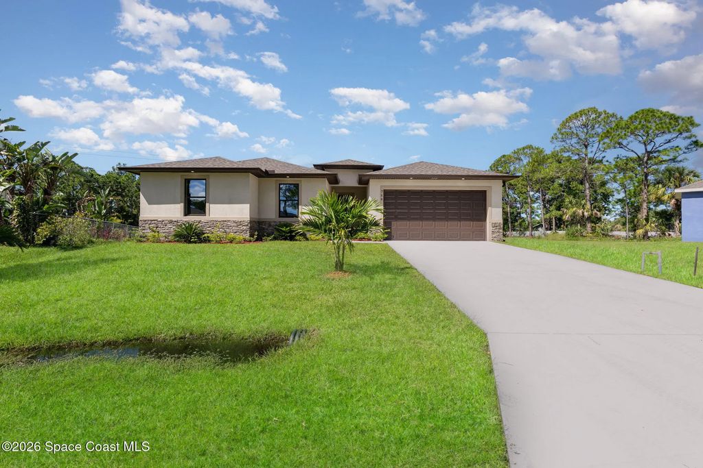 1049 Towhlen Street Se, Palm Bay