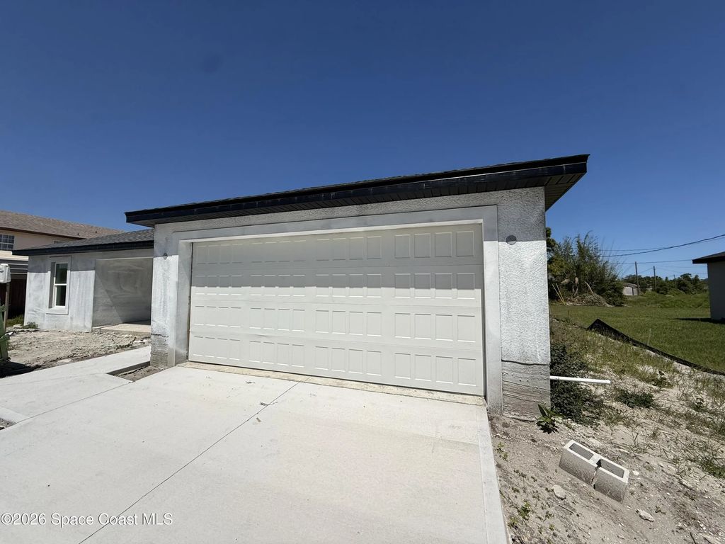 1643 Windsor Avenue Se, Palm Bay
