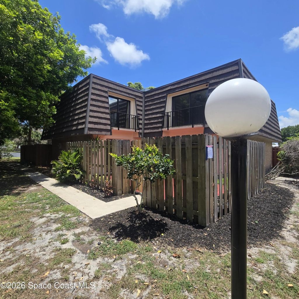 4014 Vista Oaks Circle Ne, Palm Bay