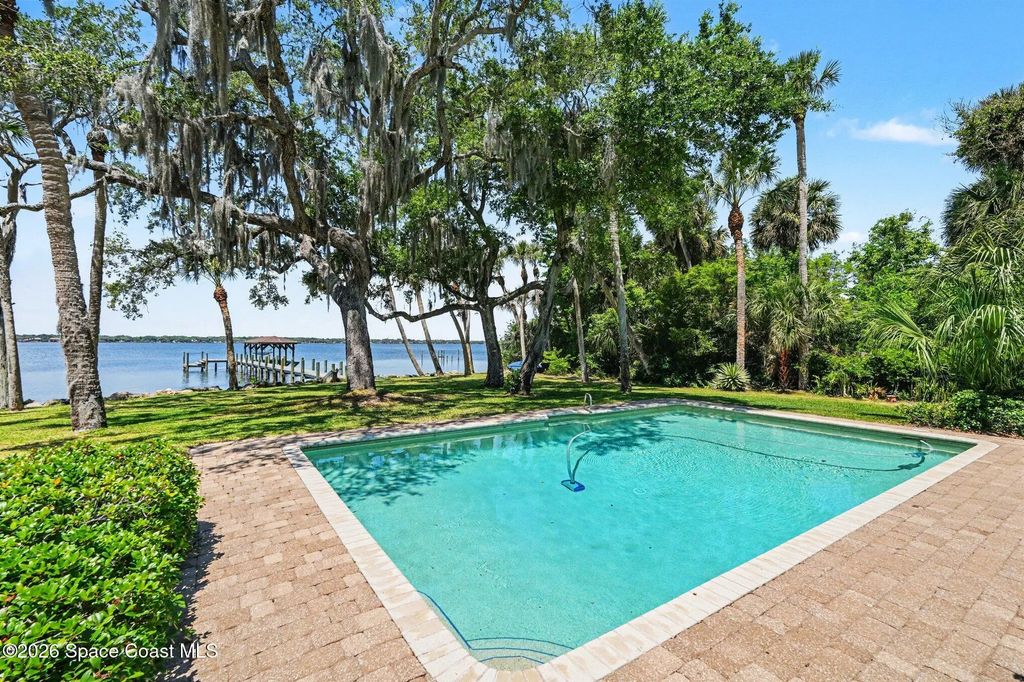4137 Crooked Mile Road, Merritt Island