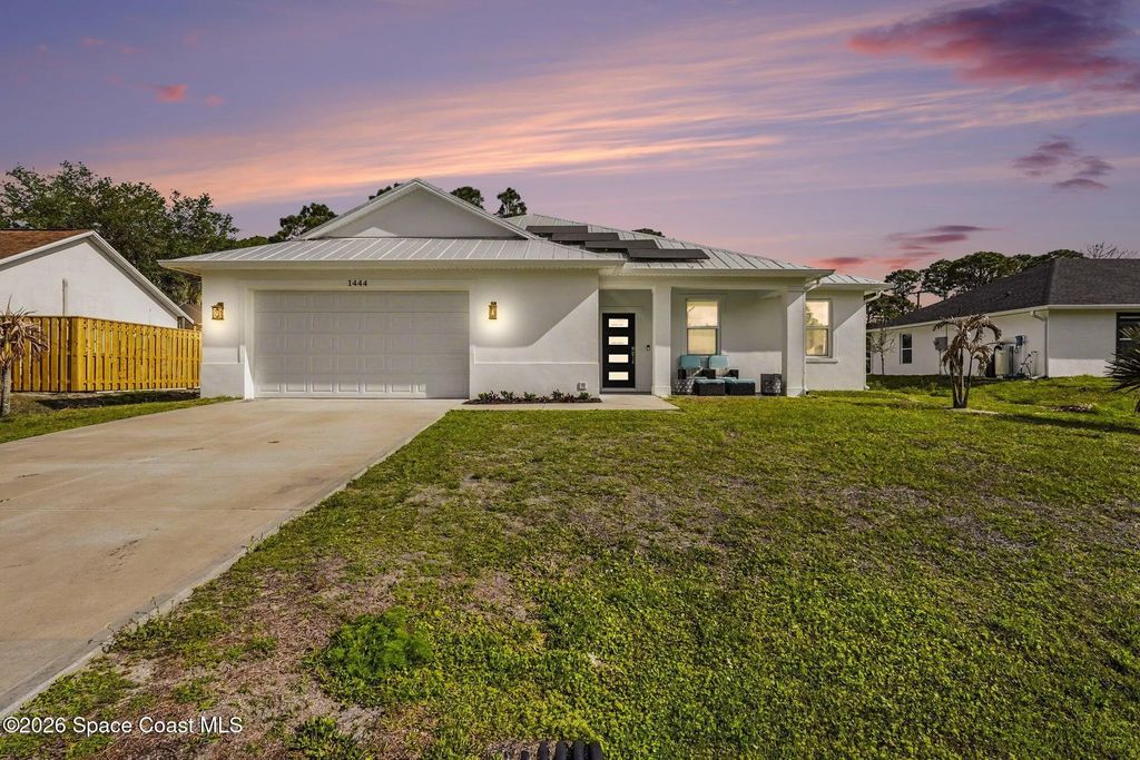 1444 Seeley Circle Nw, Palm Bay