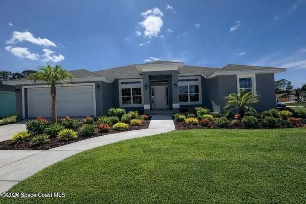 768 Haryestor Avenue Sw, Palm Bay
