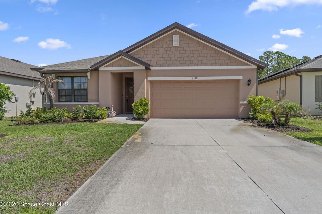 1598 Mineral Loop Drive Nw, Palm Bay