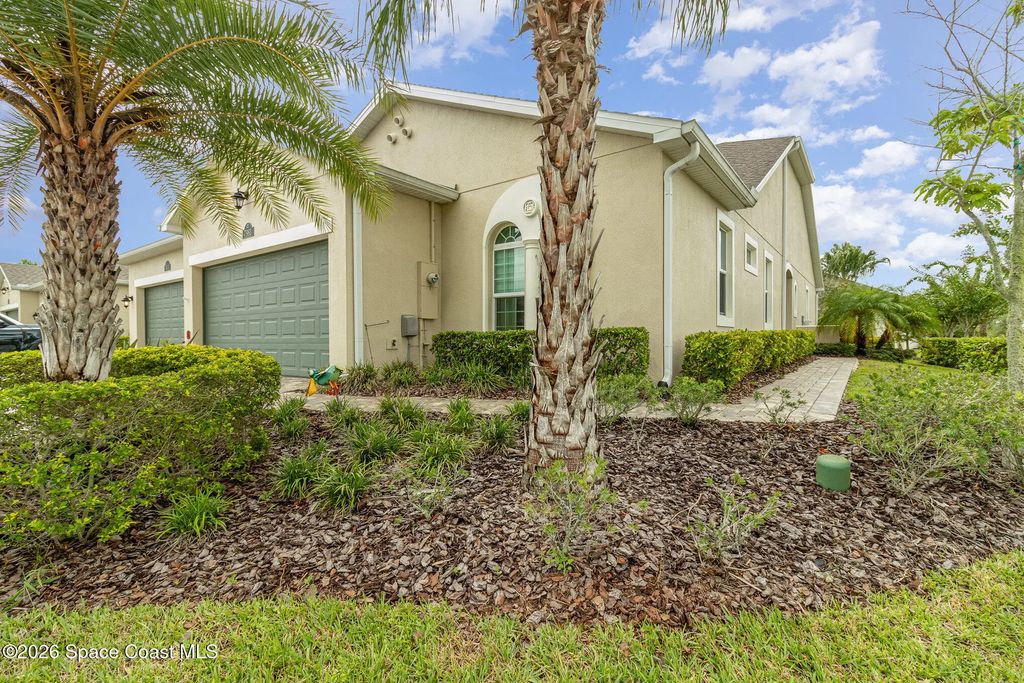 7983 Loren Cove Drive, Melbourne